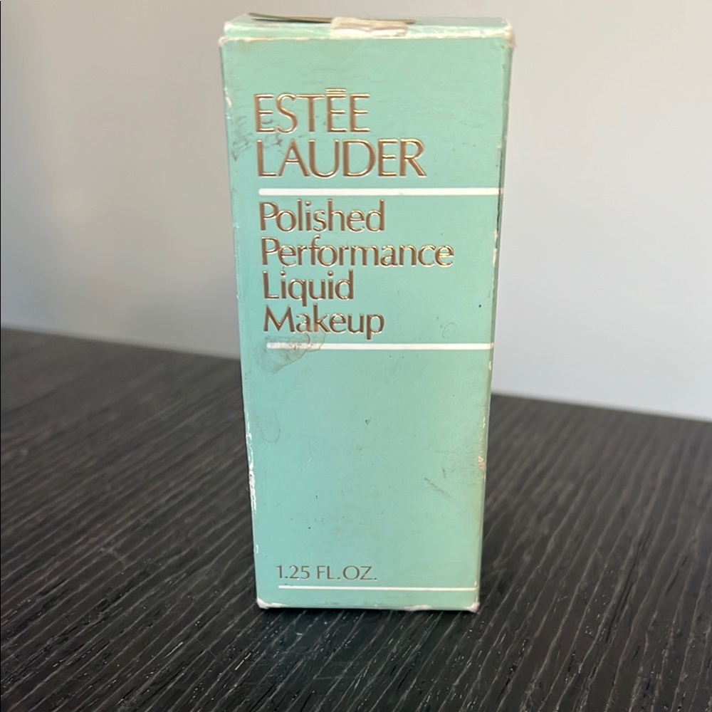 Estee Lauder Polished Performance Liquid Makeup -Vintage Alabaster Beige 1.25
